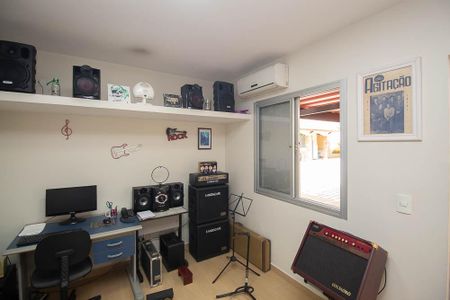 Casa à venda com 329m², 4 quartos e 6 vagasQuarto 5