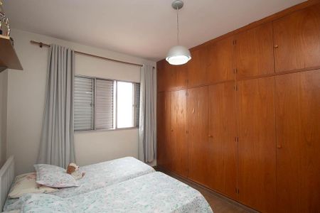 Casa à venda com 329m², 4 quartos e 6 vagasSuíte 2