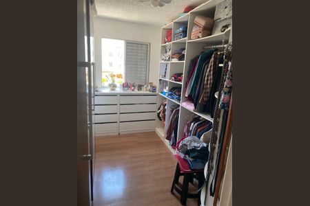 Closet de apartamento para alugar com 2 quartos, 65m² em Jardim Monte Cristo, Suzano