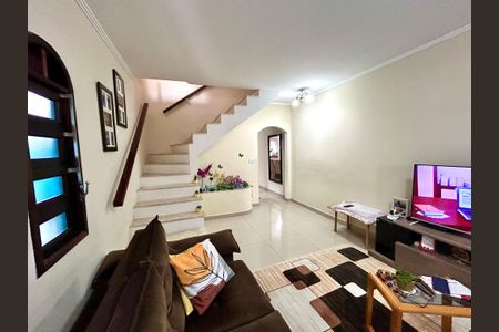 Sala de casa para alugar com 3 quartos, 180m² em Taboão, Guarulhos