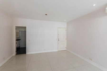 Apartamento à venda com 121m², 3 quartos e 1 vagaSala