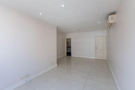 Apartamento à venda com 121m², 3 quartos e 1 vagaSala