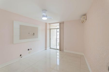 Apartamento à venda com 121m², 3 quartos e 1 vagaSuíte