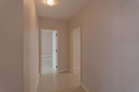 Apartamento à venda com 121m², 3 quartos e 1 vagaCorredor