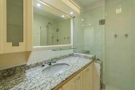 Apartamento à venda com 121m², 3 quartos e 1 vagaBanheiro