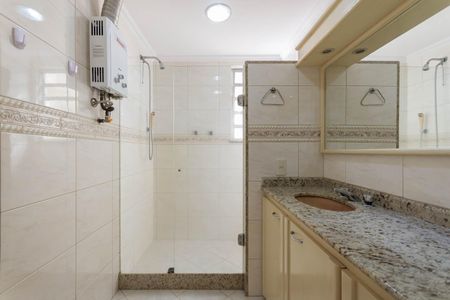 Apartamento à venda com 121m², 3 quartos e 1 vagaBanheiro da Suíte