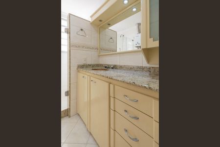 Apartamento à venda com 121m², 3 quartos e 1 vagaBanheiro da Suíte