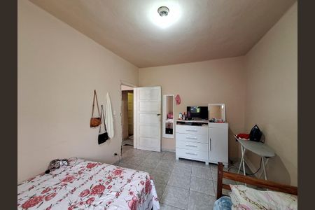 Casa à venda com 150m², 4 quartos e 2 vagas Casa à venda com 150m², 4 quartos e 2 vagasQuarto
