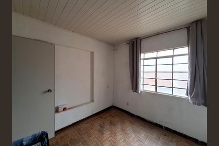 Casa à venda com 150m², 4 quartos e 2 vagas Casa à venda com 150m², 4 quartos e 2 vagasQuarto cs2