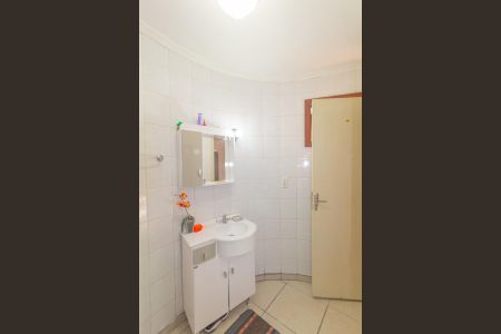 Casa à venda com 60m², 3 quartos e 2 vagasBanheiro da Suíte