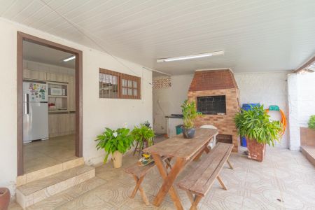 Casa à venda com 60m², 3 quartos e 2 vagasVaranda gourmet