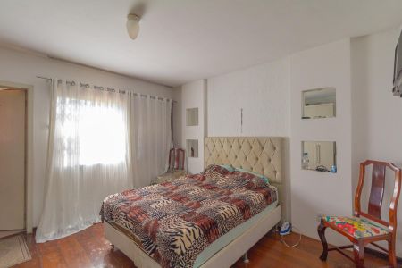 Casa à venda com 60m², 3 quartos e 2 vagasSuíte