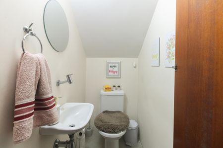 Casa à venda com 120m², 2 quartos e 1 vaga Casa à venda com 120m², 2 quartos e 1 vagaLavabo 1