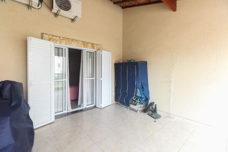 Casa à venda com 120m², 2 quartos e 1 vaga Casa à venda com 120m², 2 quartos e 1 vagaVaranda - Suíte 2