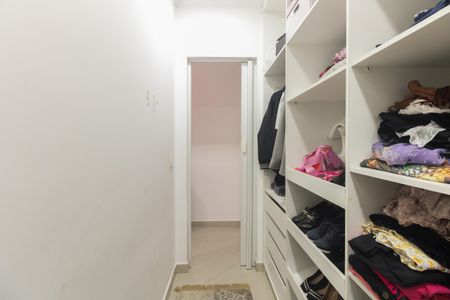 Casa à venda com 120m², 2 quartos e 1 vaga Casa à venda com 120m², 2 quartos e 1 vagaSuíte 2 - Closet