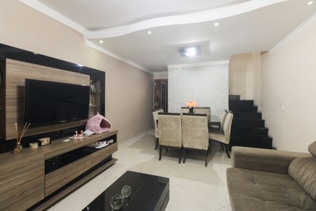 Casa à venda com 120m², 2 quartos e 1 vaga Casa à venda com 120m², 2 quartos e 1 vagaSala