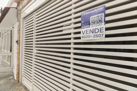 Casa à venda com 120m², 2 quartos e 1 vaga Casa à venda com 120m², 2 quartos e 1 vagaFachada - Placa Código MBHL-121