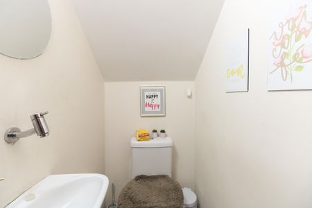 Casa à venda com 120m², 2 quartos e 1 vaga Casa à venda com 120m², 2 quartos e 1 vagaLavabo 1