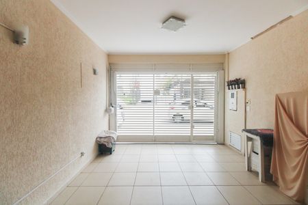 Casa à venda com 120m², 2 quartos e 1 vaga Casa à venda com 120m², 2 quartos e 1 vagaGaragem