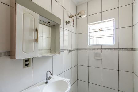 Banheiro de casa para alugar com 1 quarto, 64m² em Jardim Belem, São Paulo