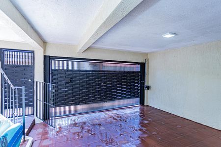 Casa à venda com 134m², 2 quartos e 2 vagas Casa à venda com 134m², 2 quartos e 2 vagasGaragem