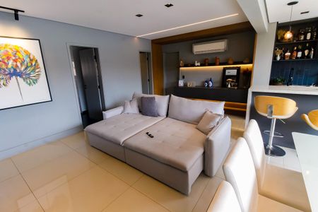 Apartamento à venda com 136m², 3 quartos e 4 vagasSala