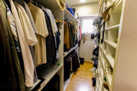 Apartamento à venda com 136m², 3 quartos e 4 vagasCloset da suíte 3