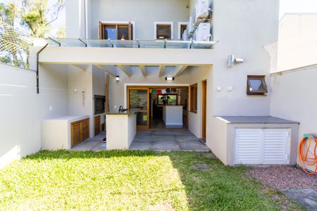 Casa de condomínio à venda com 153m², 3 quartos e 2 vagasQuintal