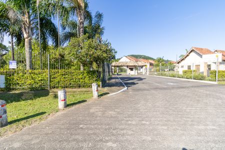 Casa de condomínio à venda com 153m², 3 quartos e 2 vagasFachada