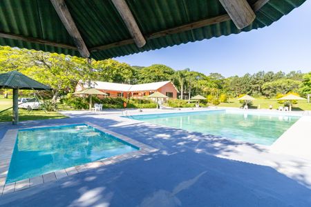 Casa de condomínio à venda com 153m², 3 quartos e 2 vagasÁrea comum - Piscina