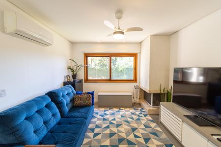 Casa de condomínio à venda com 153m², 3 quartos e 2 vagasSala