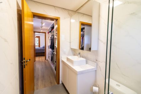 Casa de condomínio à venda com 153m², 3 quartos e 2 vagasBanheiro da Suíte