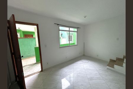 Casa para alugar com 2 quartos, 65m² em Bento Ribeiro, Rio de Janeiro