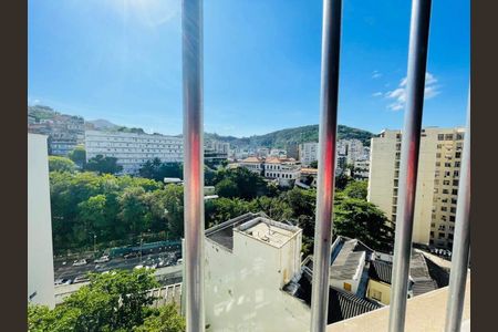 Apartamento à venda com 76m², 3 quartos e sem vaga