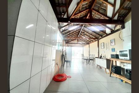 Apartamento à venda com 180m², 3 quartos e 2 vagas