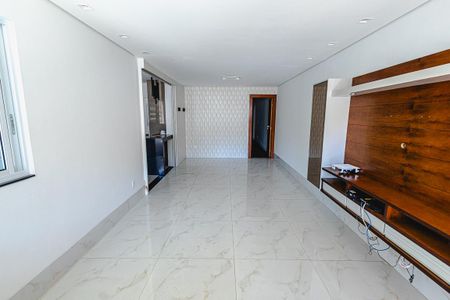 sala de casa à venda com 3 quartos, 150m² em Copacabana, Belo Horizonte
