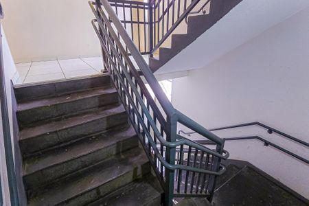 Apartamento à venda com 43m², 1 quarto e sem vagaEscada