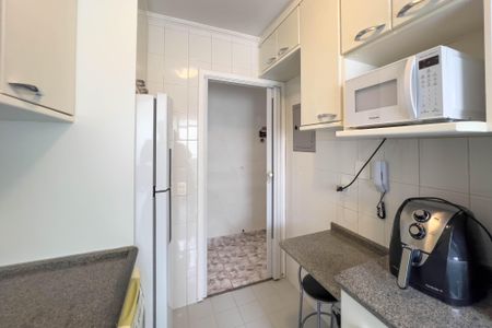 Apartamento à venda com 58m², 2 quartos e 1 vaga Apartamento à venda com 58m², 2 quartos e 1 vagaCozinha e área de serviço