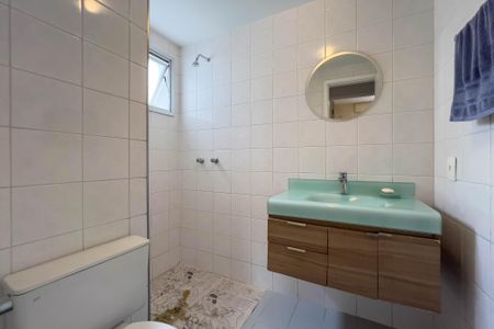 Apartamento à venda com 58m², 2 quartos e 1 vaga Apartamento à venda com 58m², 2 quartos e 1 vagaBanheiro