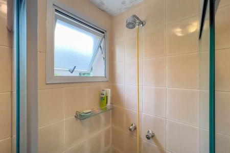 Apartamento à venda com 58m², 2 quartos e 1 vaga Apartamento à venda com 58m², 2 quartos e 1 vagaBanheiro do quarto 1