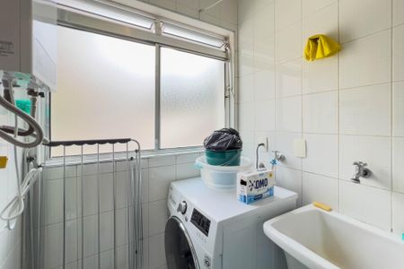 Apartamento à venda com 58m², 2 quartos e 1 vaga Apartamento à venda com 58m², 2 quartos e 1 vagaCozinha e área de serviço