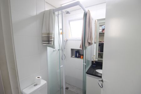 Apartamento à venda com 66m², 3 quartos e 2 vagasQuarto 2 - Banheiro