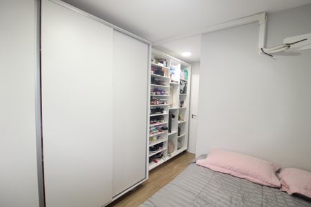 Apartamento à venda com 66m², 3 quartos e 2 vagasQuarto 2