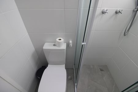 Apartamento à venda com 66m², 3 quartos e 2 vagasQuarto 2 - Banheiro