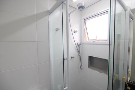 Apartamento à venda com 66m², 3 quartos e 2 vagasQuarto 2 - Banheiro