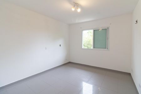 Quarto 1 de casa para alugar com 3 quartos, 200m² em Jardim das Vertentes, São Paulo