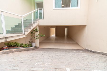 Casa à venda com 200m², 3 quartos e 4 vagas Casa à venda com 200m², 3 quartos e 4 vagasGaragem