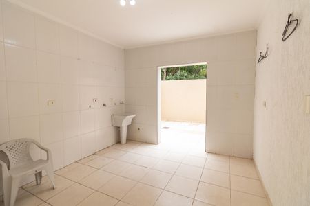Casa à venda com 200m², 3 quartos e 4 vagas Casa à venda com 200m², 3 quartos e 4 vagasÁrea de Serviço