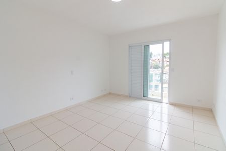 Casa à venda com 200m², 3 quartos e 4 vagas Casa à venda com 200m², 3 quartos e 4 vagasSuíte
