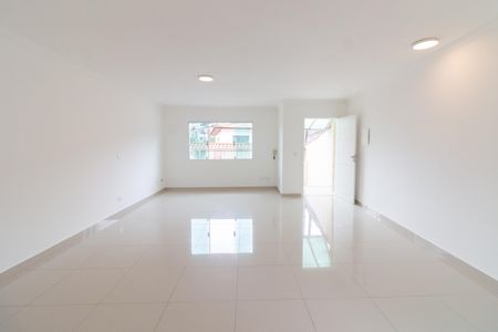 Sala de casa para alugar com 3 quartos, 200m² em Jardim das Vertentes, São Paulo